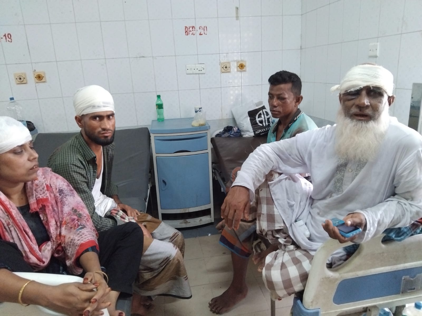 সুনামগঞ্জের পল্লীতে বিয়ে বাড়িতে হামলা, নারীসহ আহত ১০ 