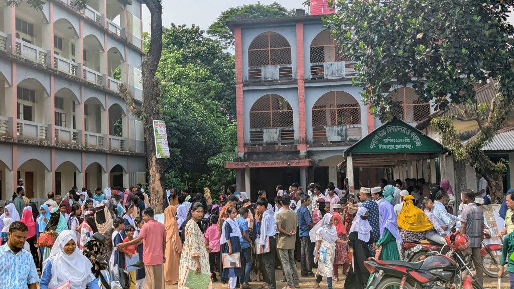 শিক্ষার্থী ও অভিভাবকদের উপস্থিতির চিত্র